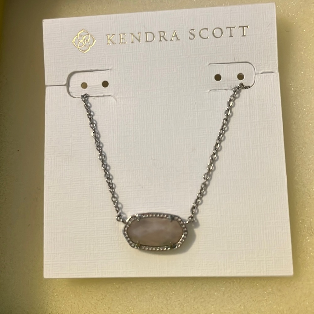 KENDRA SCOTT Elisa pendant necklace rose quartz